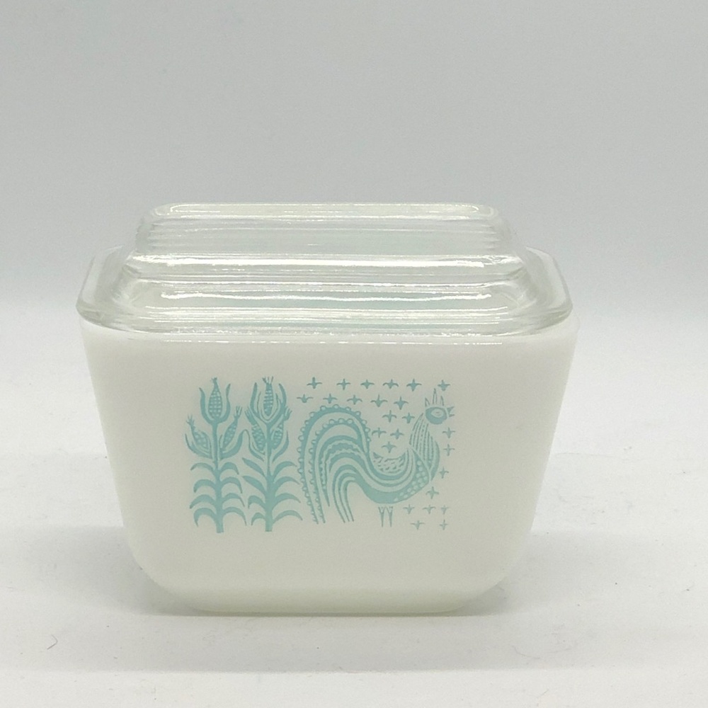 Pyrex “Butterprint” Fridgie With Lid